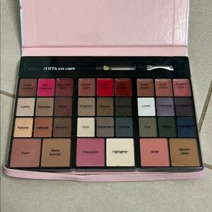 ULTA House of Hues Face Set